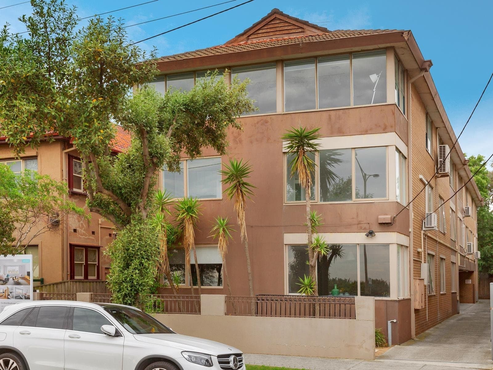 2/20 Marine Parade, St Kilda, St Kilda - Thumbnail 2