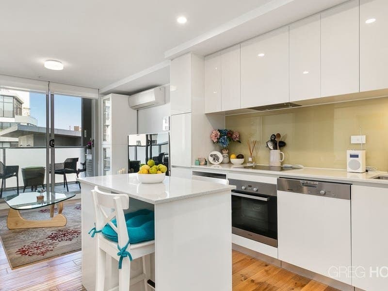 715/101 Bay Street, Port Melbourne, Port Melbourne - Thumbnail 4