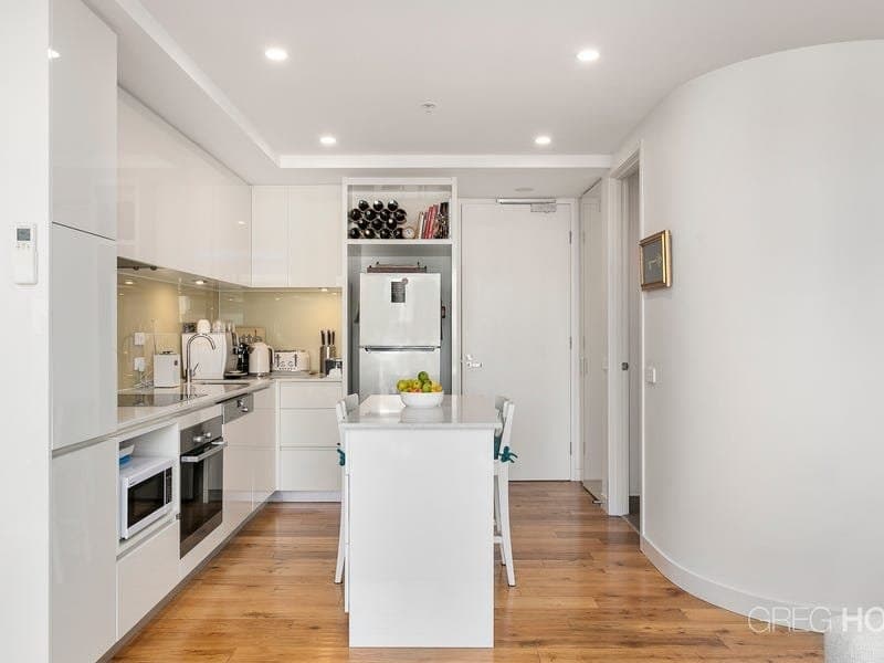 715/101 Bay Street, Port Melbourne, Port Melbourne - Thumbnail 5