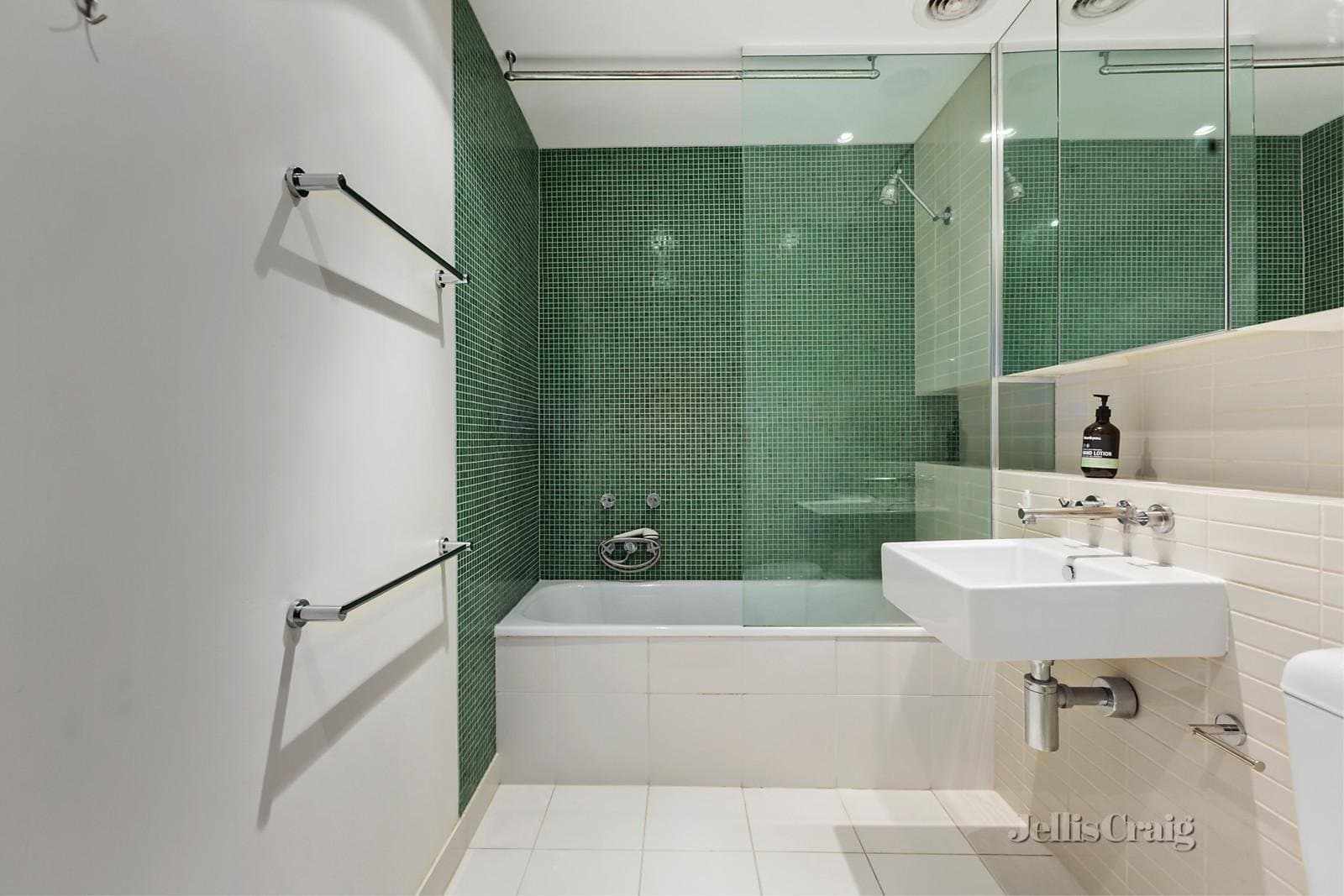 208/55 Queens Road, Melbourne, Melbourne - Thumbnail 8