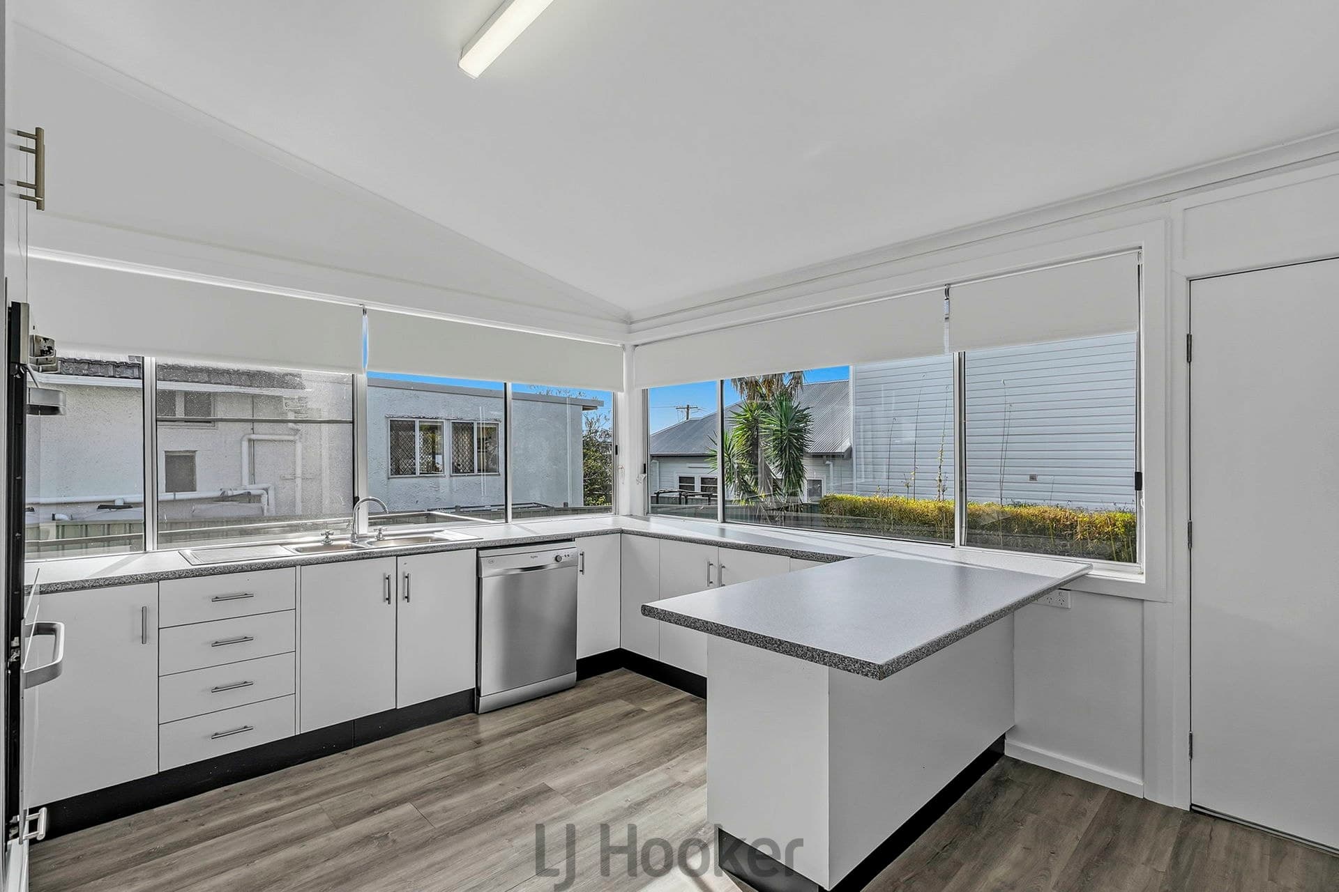 17 Fellowes Street Merewether NSW, Merewether - Thumbnail 3