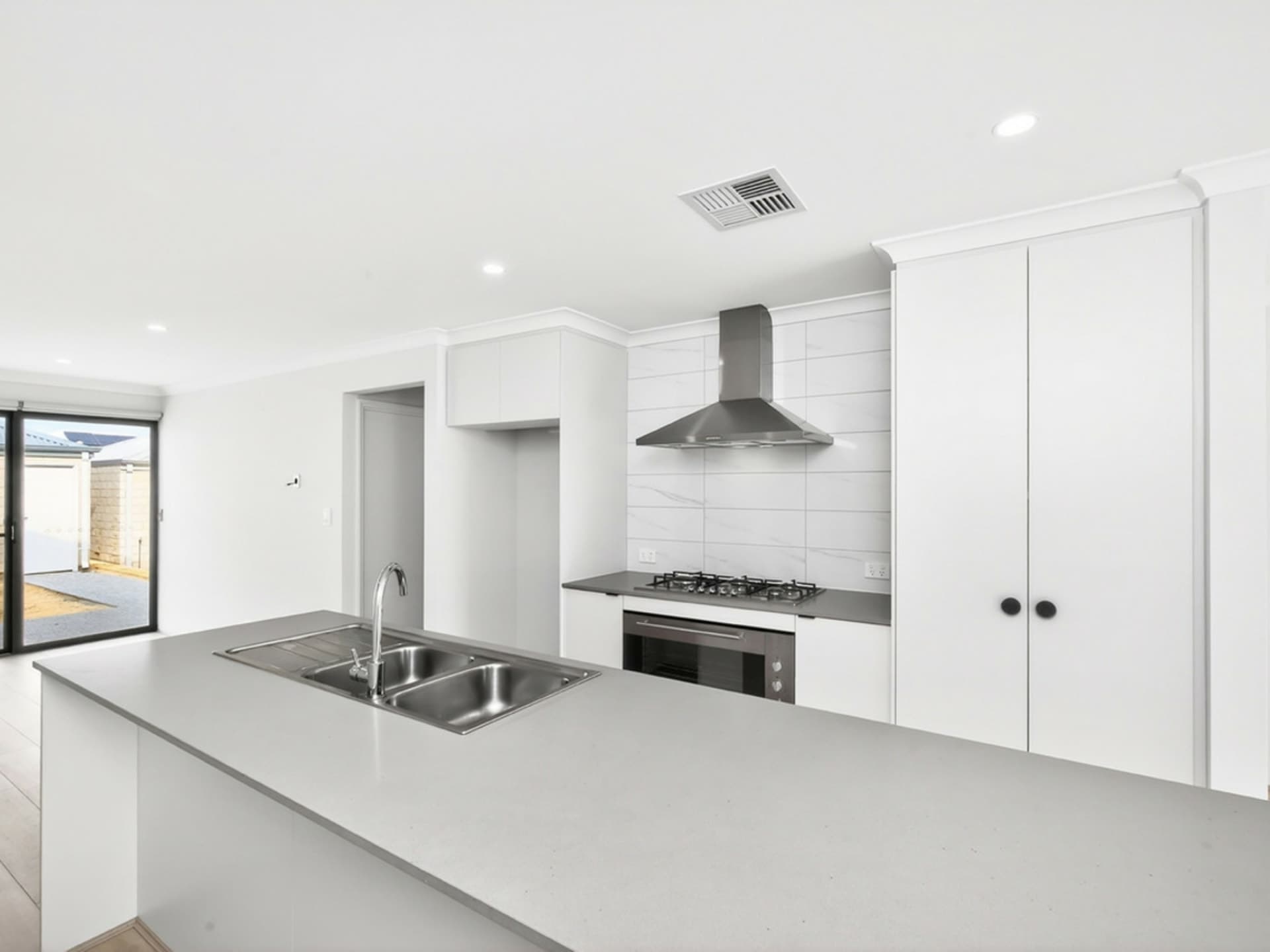 75 Portofino Drive, Mindarie, Mindarie - Thumbnail 4