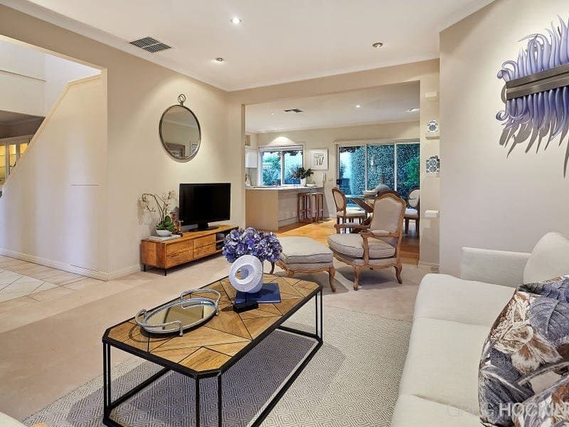 102 Beach Street, Port Melbourne, Port Melbourne - Thumbnail 4