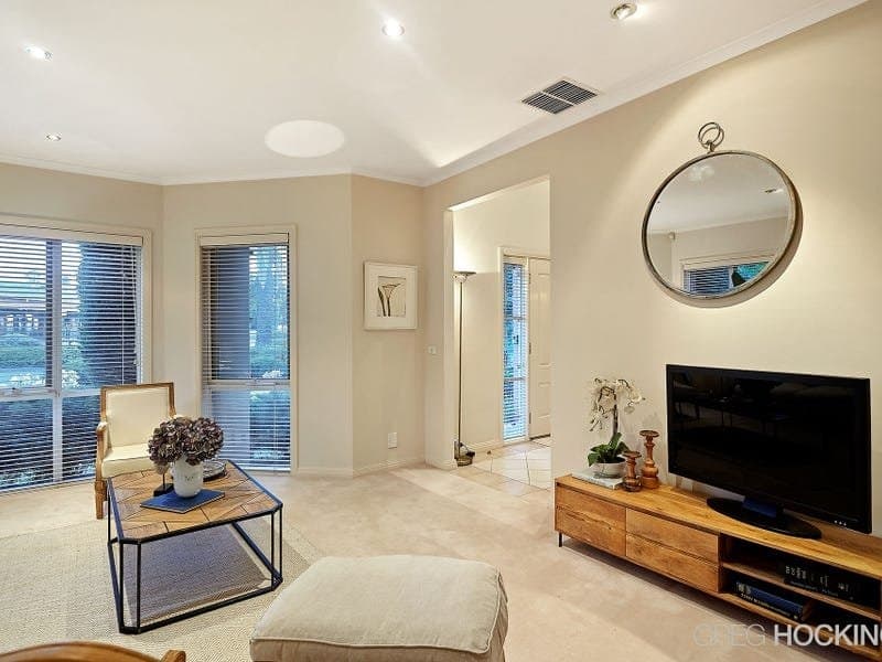 102 Beach Street, Port Melbourne, Port Melbourne - Thumbnail 5