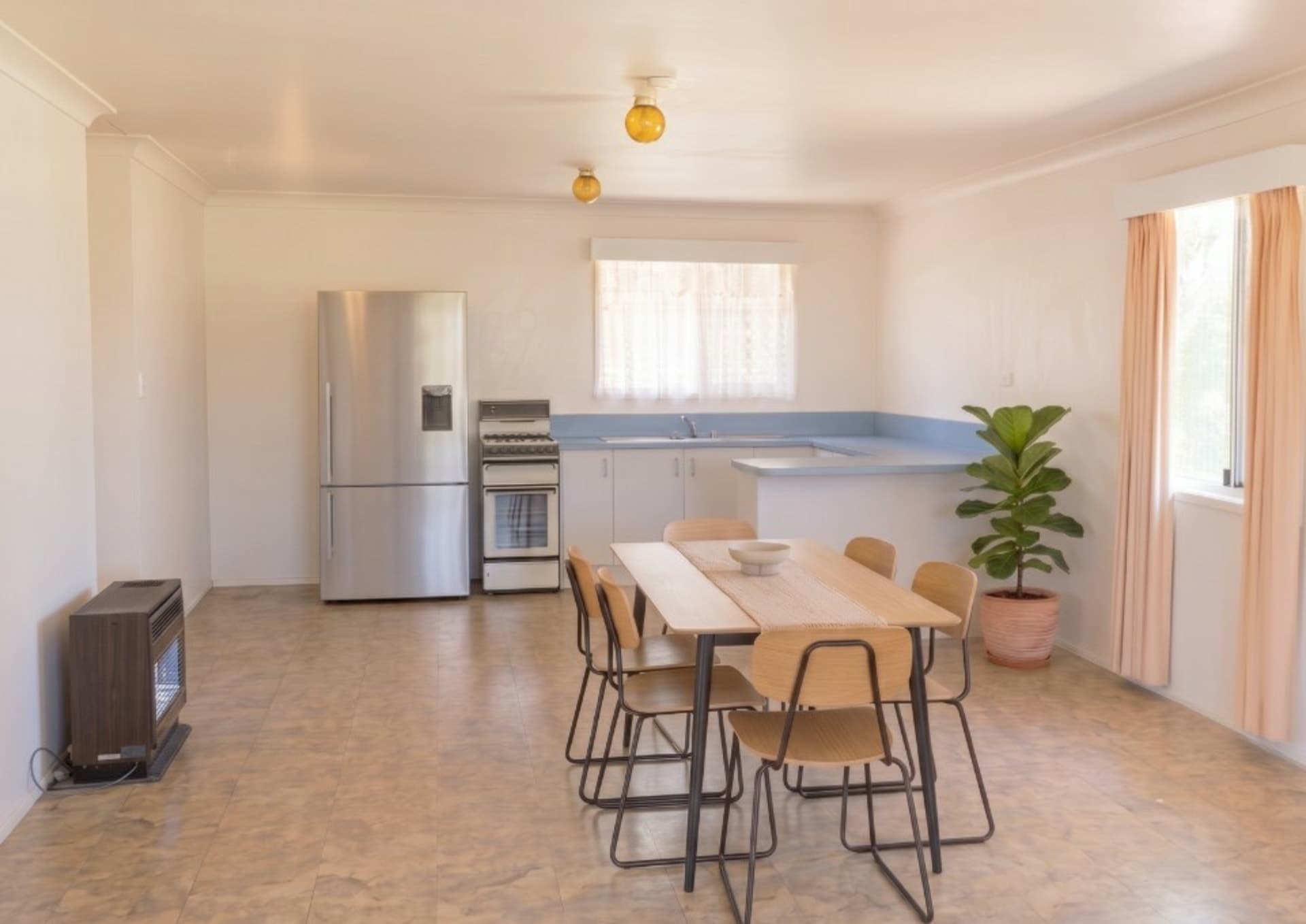 54 Blue Gum Drive, Newtown, Newtown - Thumbnail 3