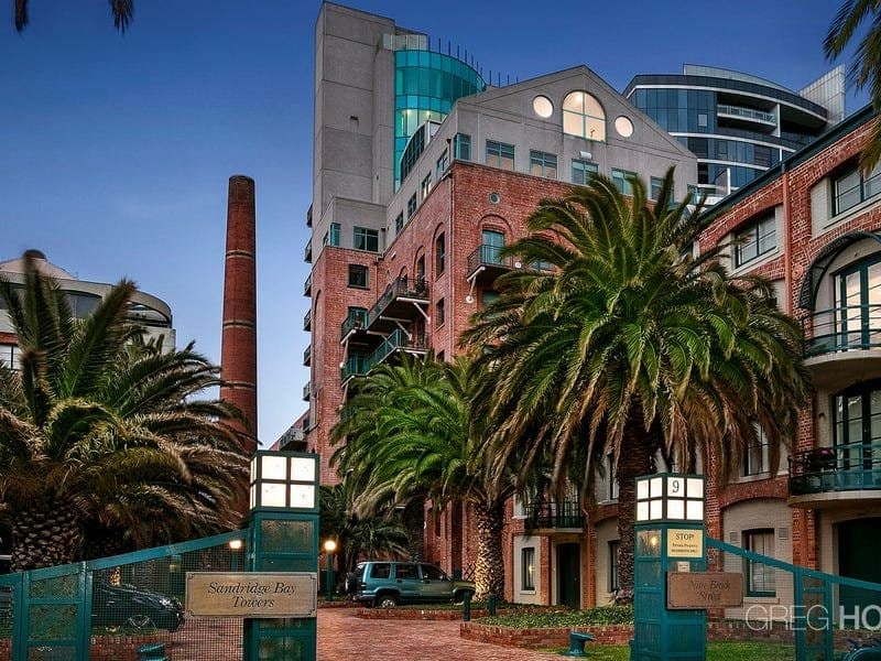 3D/9 Beach Street, Port Melbourne, Port Melbourne - Thumbnail 2