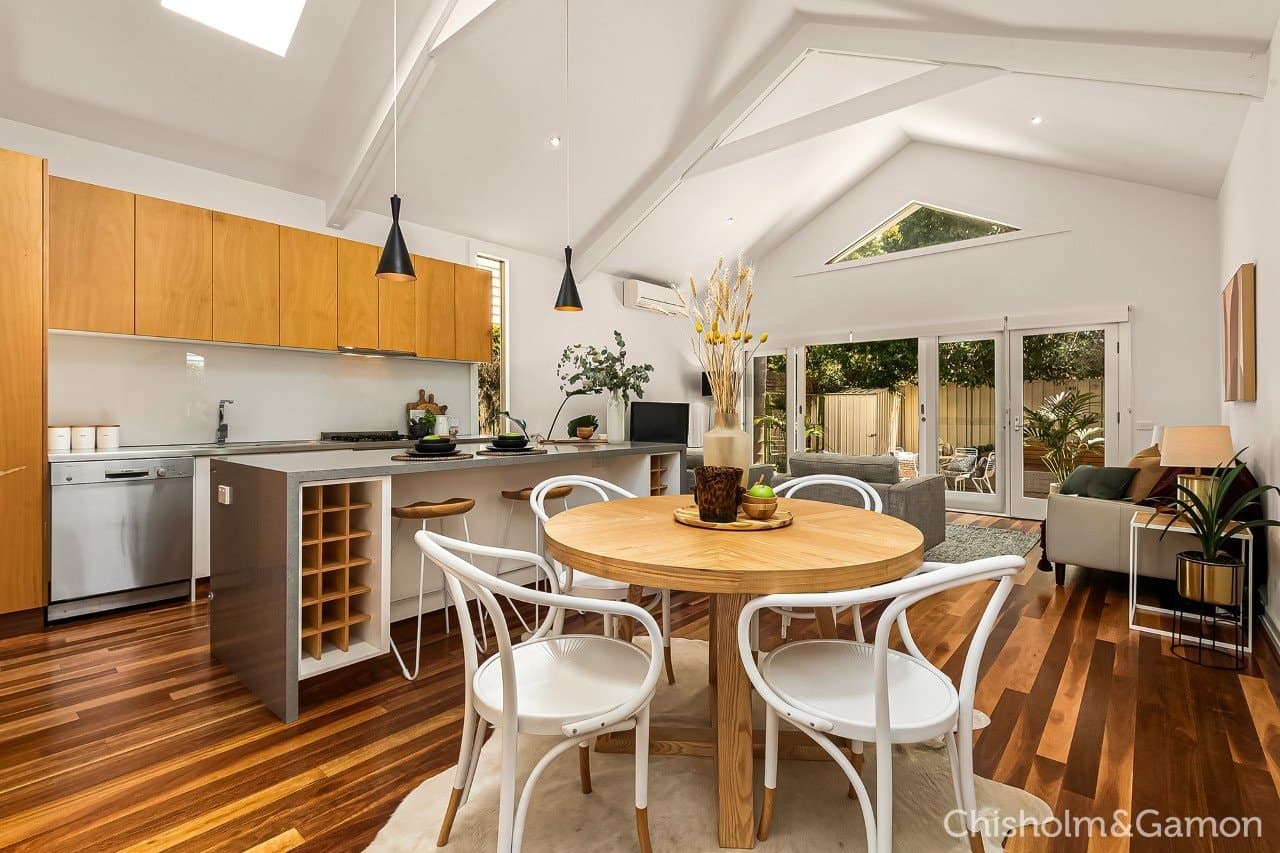 42 Rothesay Avenue, Elwood, Elwood - Thumbnail 3
