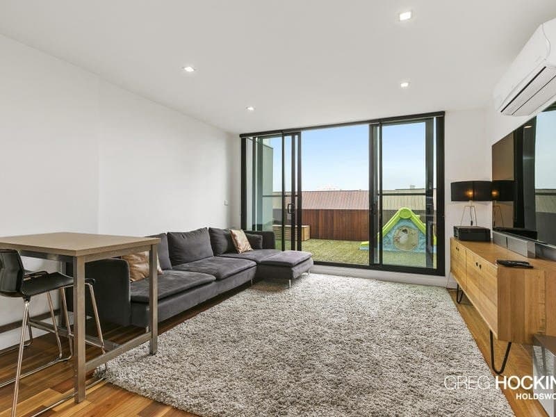209/88 Dow Street, Port Melbourne, Port Melbourne - Thumbnail 2