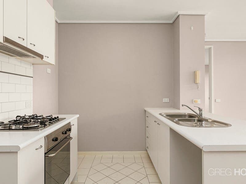 906/28 Bank Street, South Melbourne, South Melbourne - Thumbnail 4