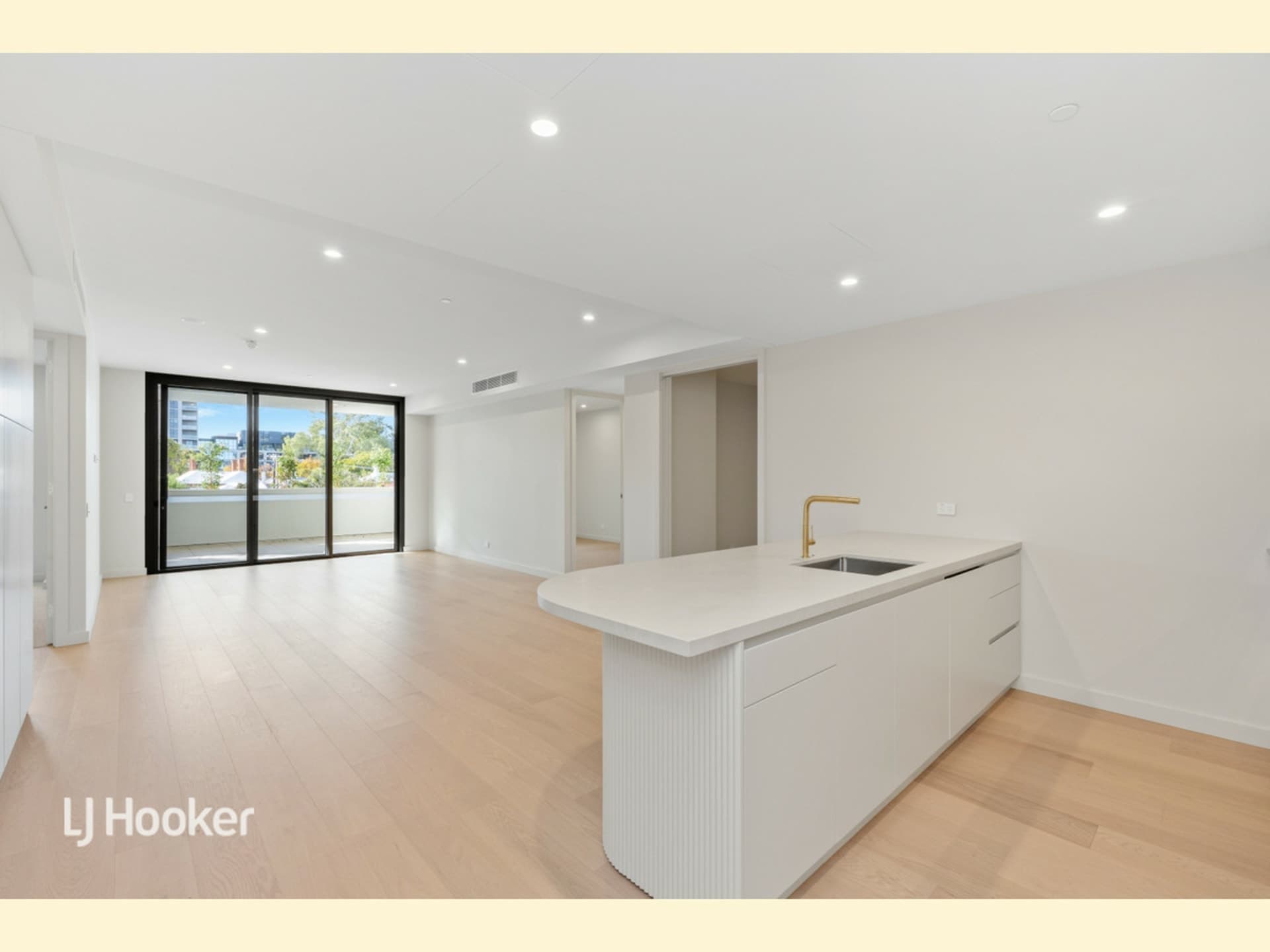 205/82 Osmond Terrace, Norwood, Norwood - Thumbnail 2