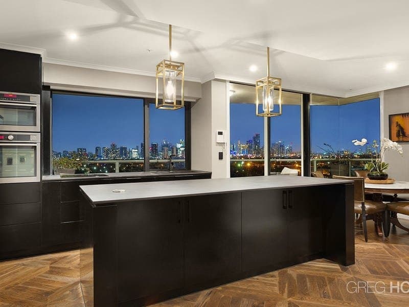 1004/115 Beach Street, Port Melbourne, Port Melbourne - Thumbnail 3