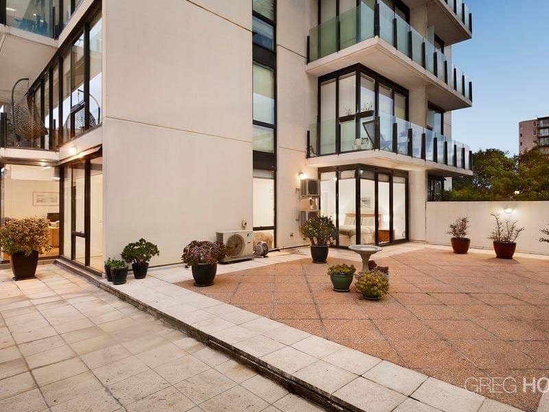 203/38 Bank Street, South Melbourne, South Melbourne - Thumbnail 2