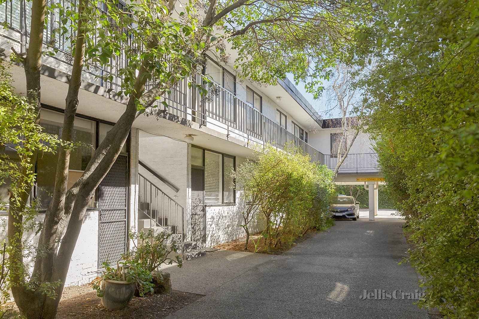 6/13 Crimea Street, St Kilda, St Kilda - Thumbnail 2