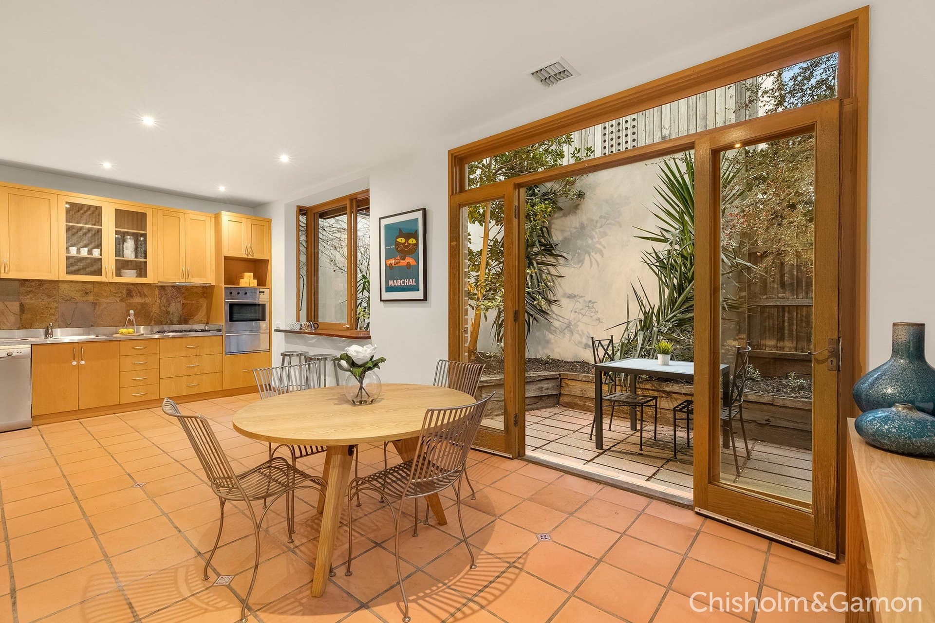 2 Beach Avenue, Elwood, Elwood - Thumbnail 5