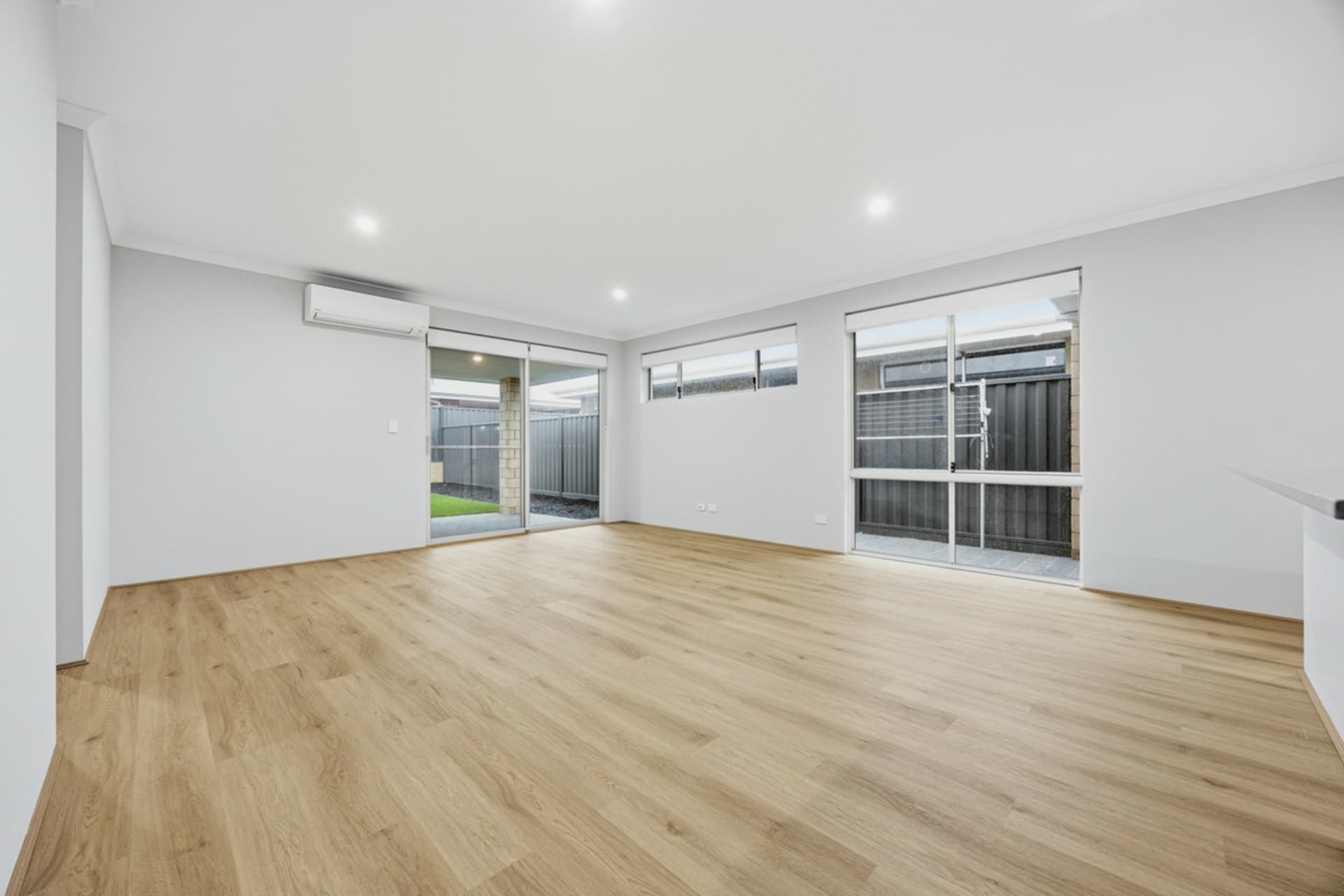 10 Norfolk Avenue, Port Kennedy, Port Kennedy - Thumbnail 4