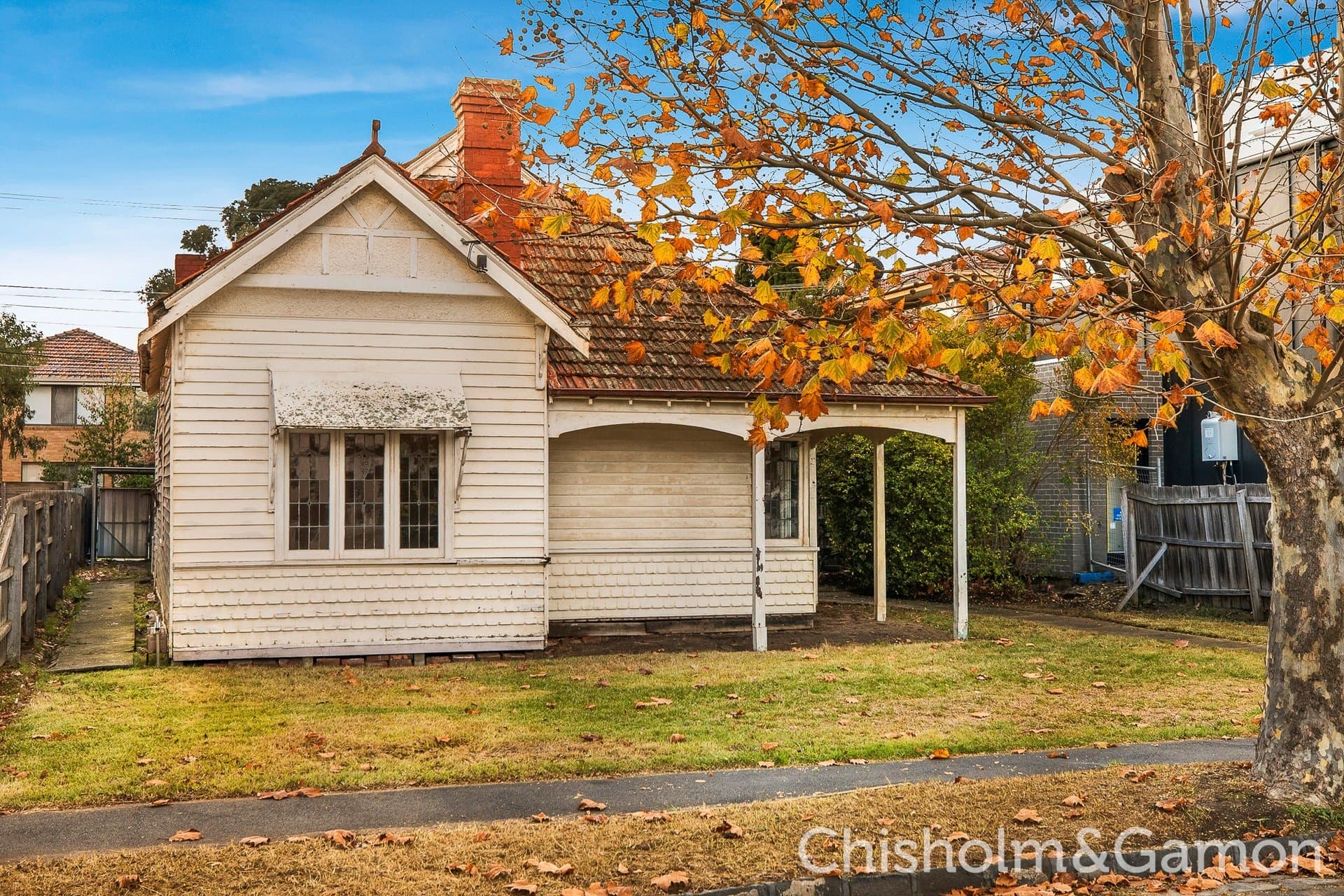 6 Austin Avenue, Elwood, Elwood - Thumbnail 2