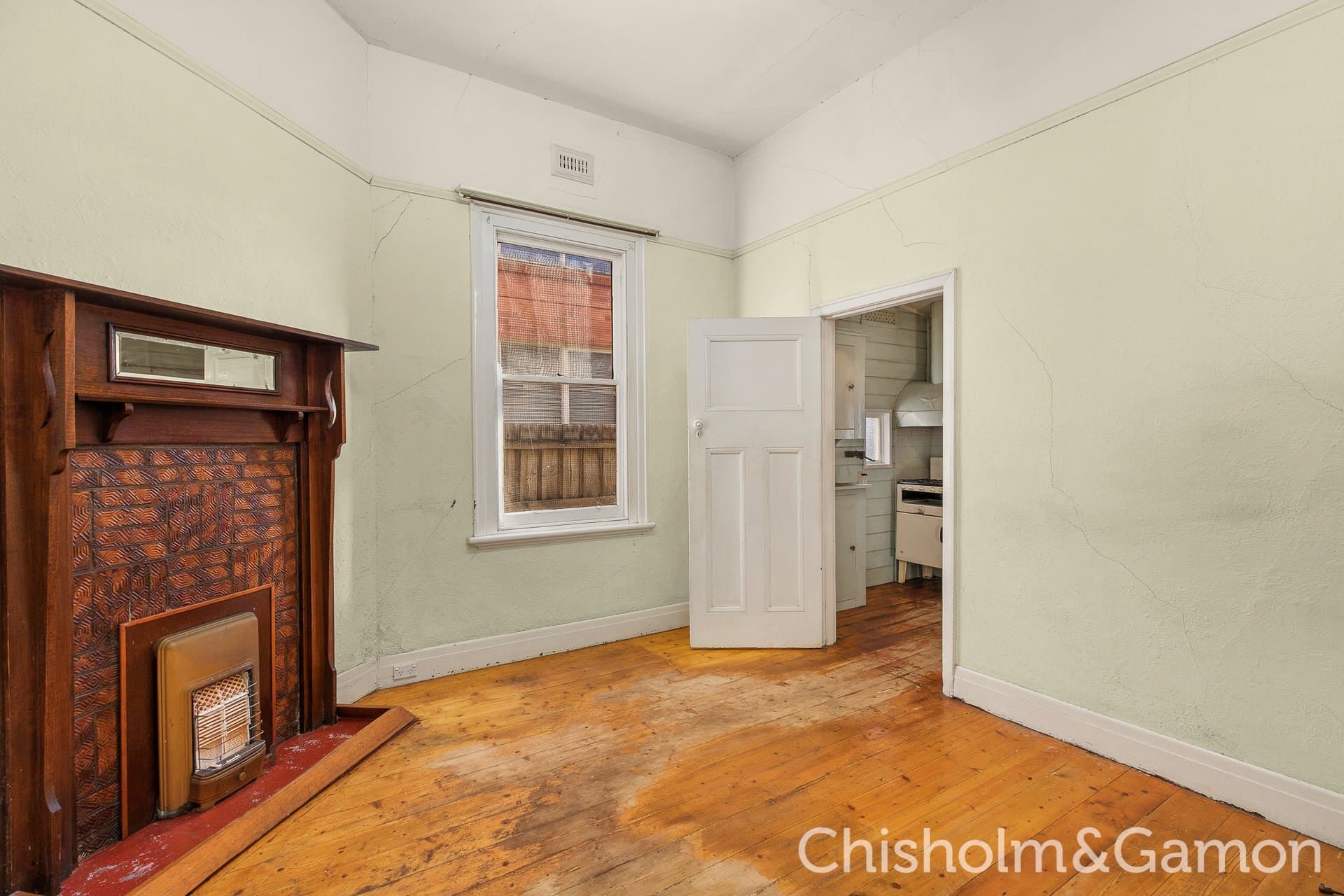 6 Austin Avenue, Elwood, Elwood - Thumbnail 4