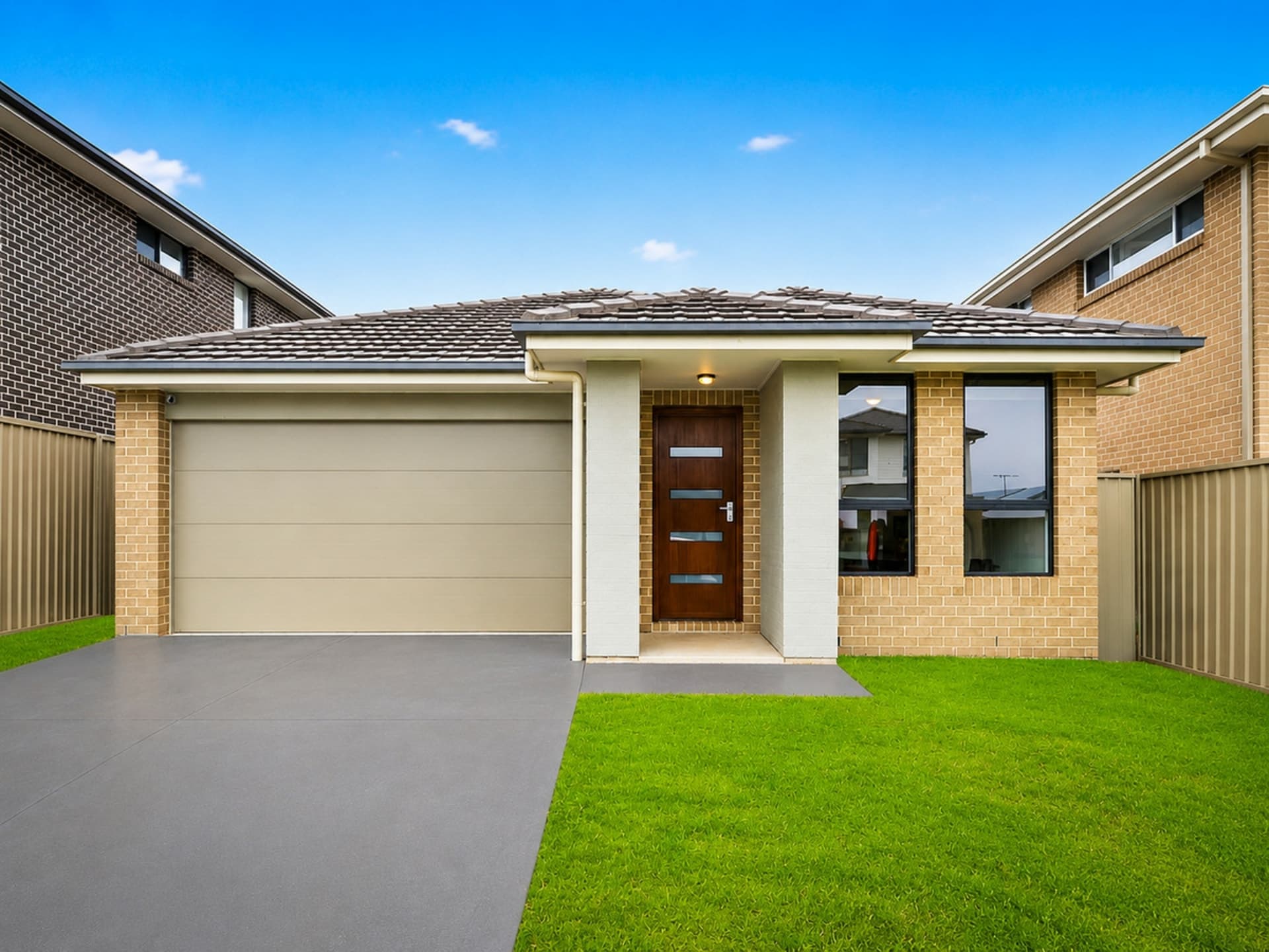 17 Kewba Street (Grantham Farm), Riverstone, Riverstone - Thumbnail 2