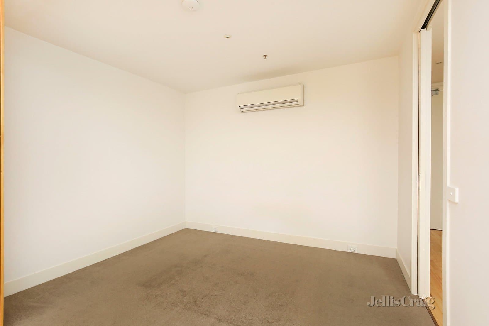 51/243 Collins Street, Melbourne, Melbourne - Image 1