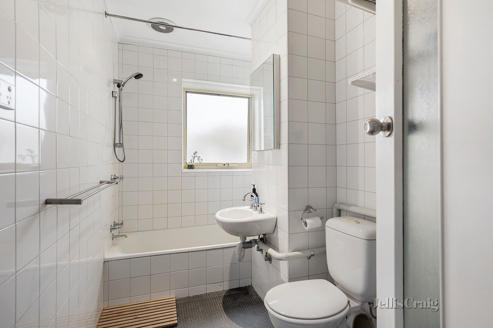 8/10 Mitford Street, St Kilda, St Kilda - Image 1