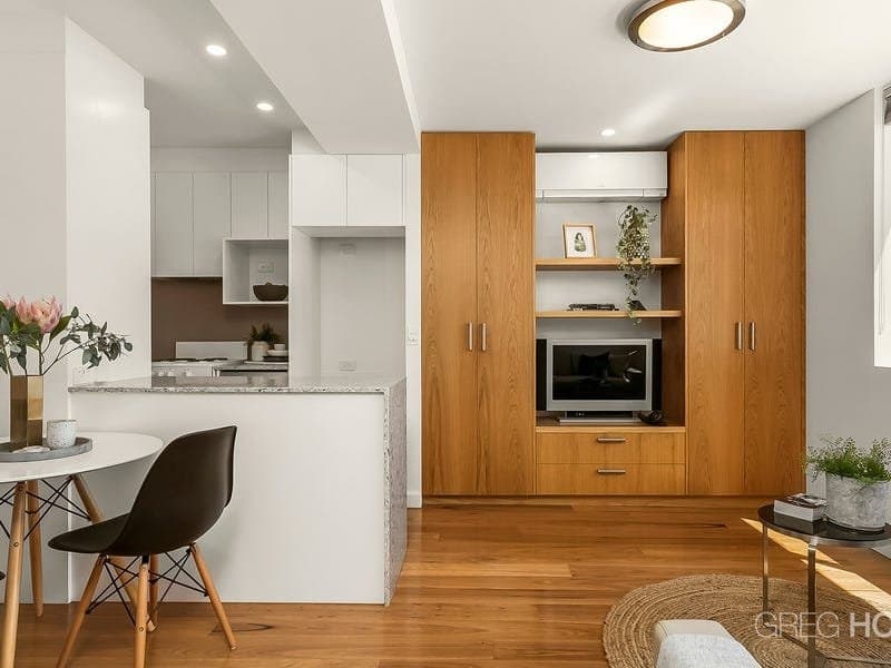 10/10 Mountain Street, South Melbourne, South Melbourne - Thumbnail 2