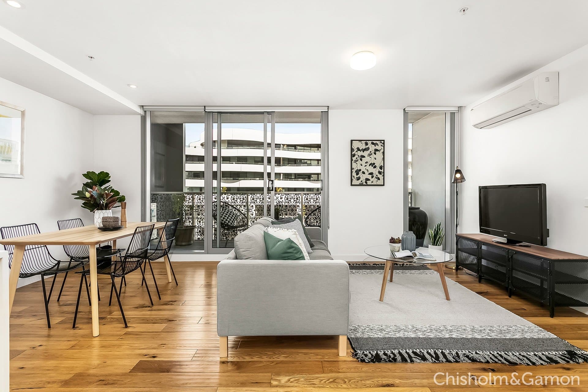 509/101 Bay Street, Port Melbourne, Port Melbourne - Thumbnail 2