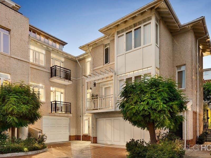 107 Esplanade East, Port Melbourne, Port Melbourne - Thumbnail 2