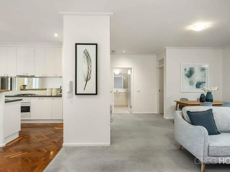 107 Esplanade East, Port Melbourne, Port Melbourne - Thumbnail 4