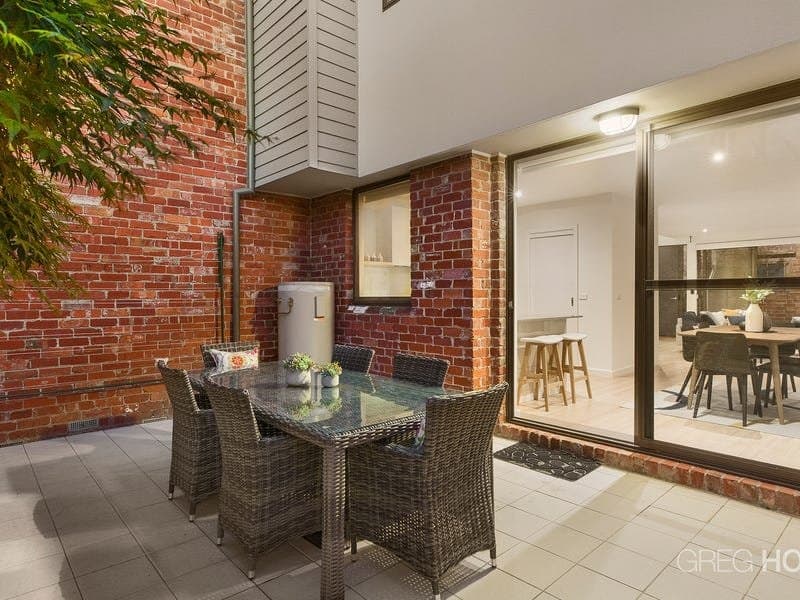 8/97 Cruikshank Street, Port Melbourne, Port Melbourne - Image 1