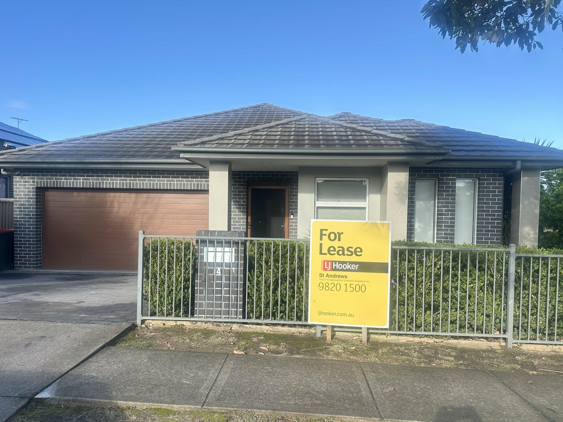 4 Easton Avenue Spring Farm NSW, Spring Farm - Image 1