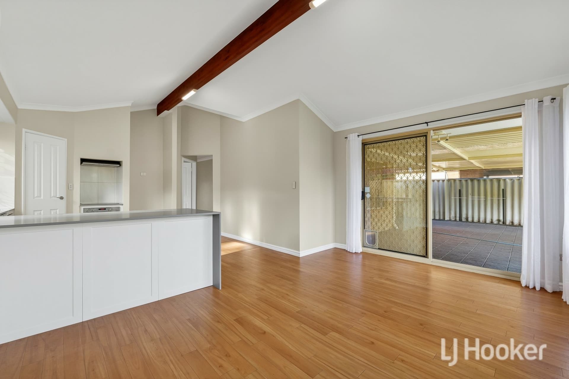 8 Moira Mews Stratton WA, Stratton - Image 1