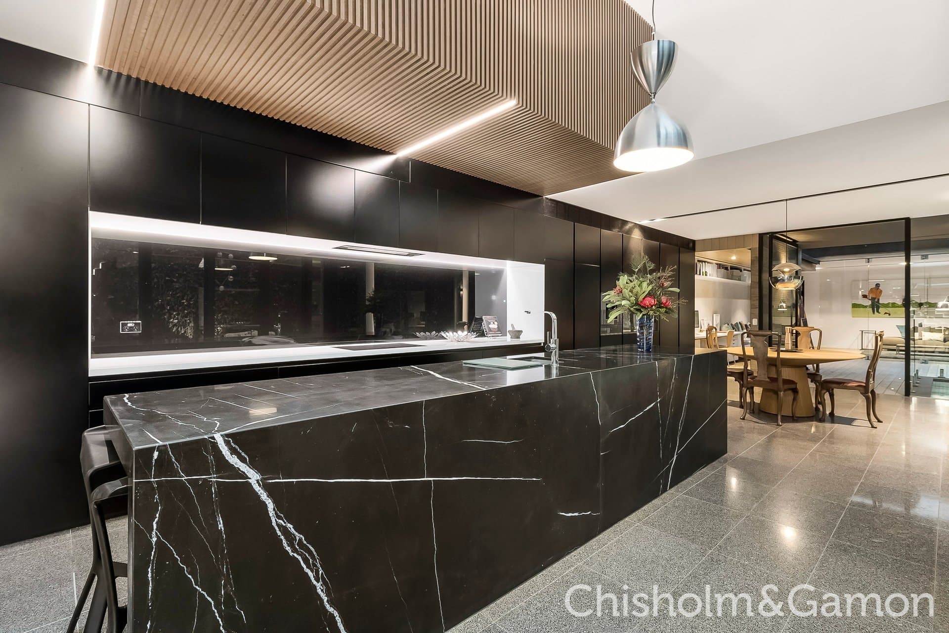 6 Joyce Street, Elwood, Elwood - Thumbnail 5