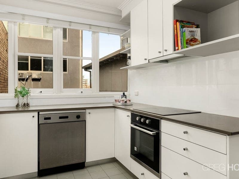 18/8 Louise Street, Melbourne, Melbourne - Thumbnail 5