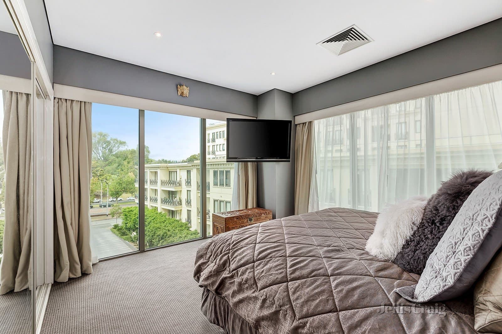 T305/348 St Kilda Road, Melbourne, Melbourne - Thumbnail 5