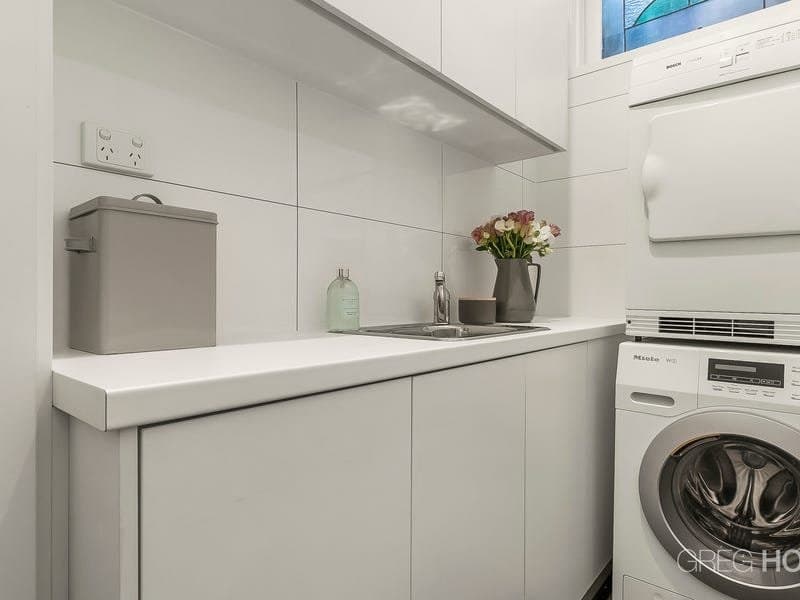 53 Canterbury Road, Middle Park, Middle Park - Image 1
