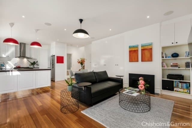 318 Esplanade East, Port Melbourne, Port Melbourne - Thumbnail 2