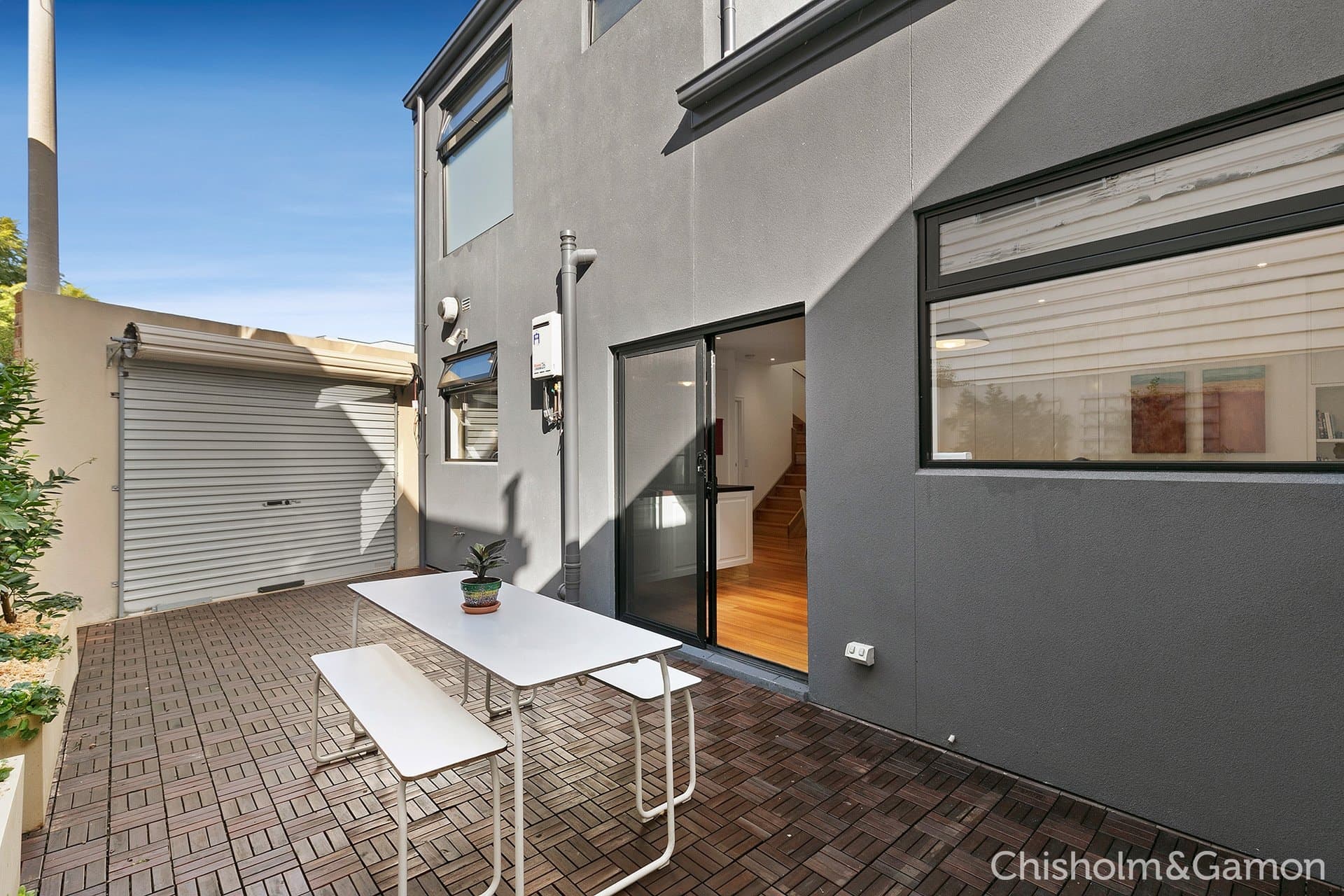 318 Esplanade East, Port Melbourne, Port Melbourne - Thumbnail 3