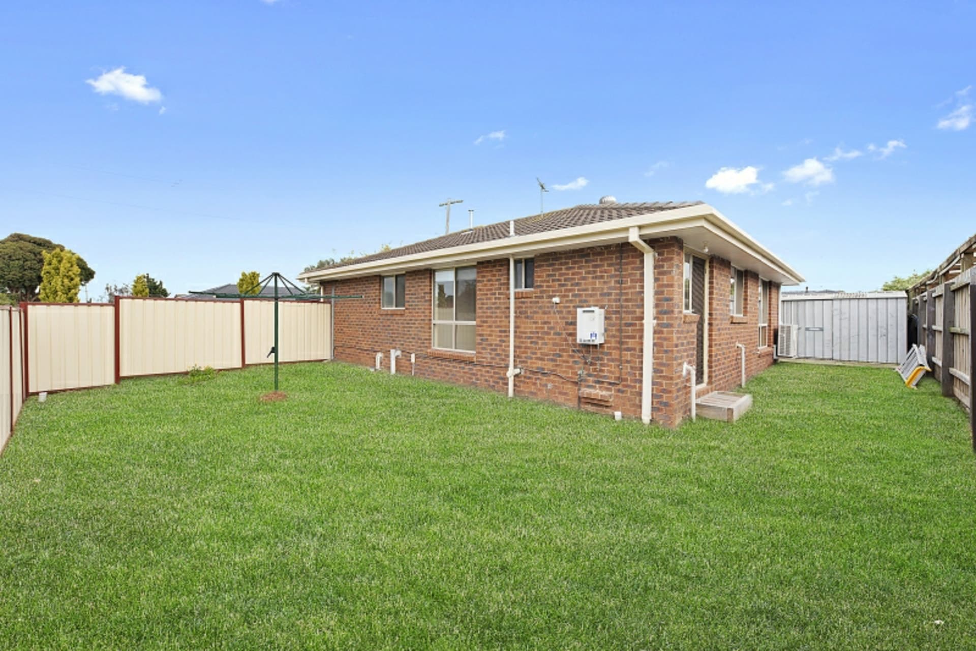 1/64 Songlark Crescent Werribee VIC, Werribee - Image 1