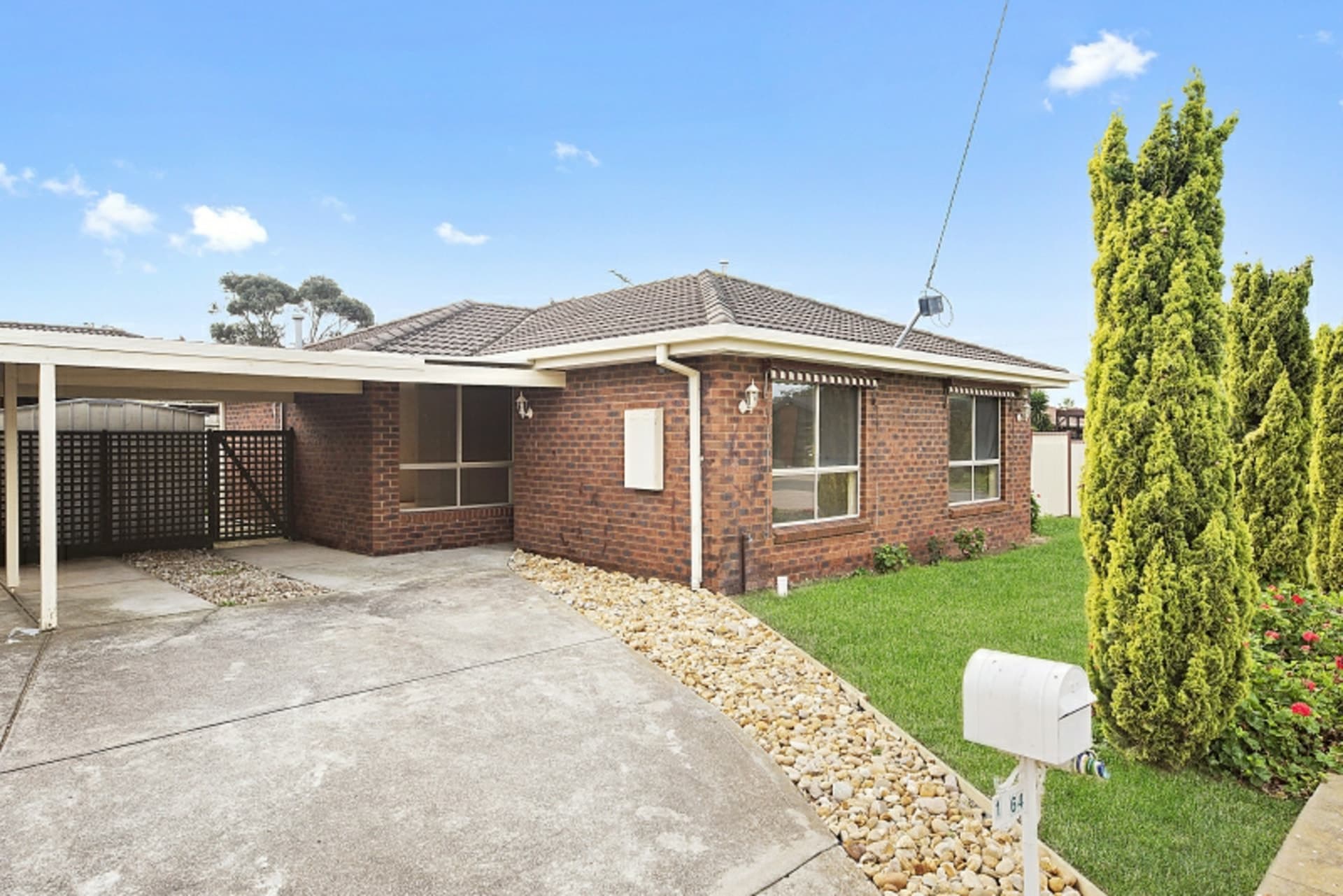 1/64 Songlark Crescent Werribee VIC, Werribee - Thumbnail 2
