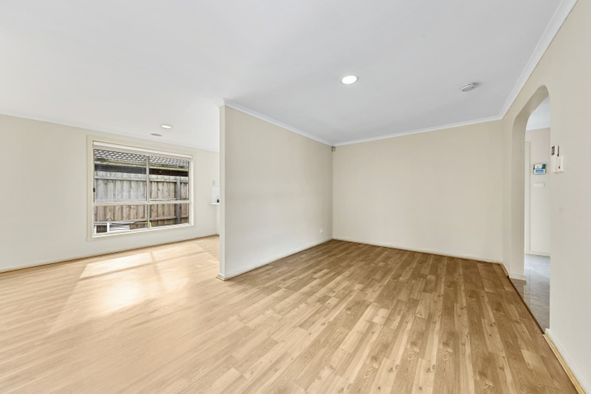 1/64 Songlark Crescent Werribee VIC, Werribee - Thumbnail 3