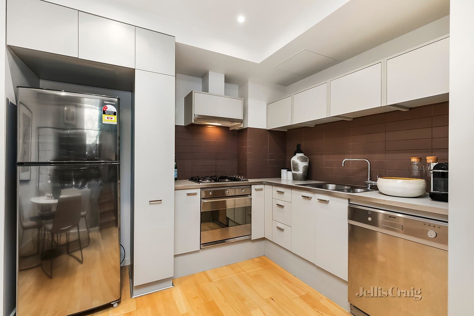 9/61 MacKenzie Street, Melbourne, Melbourne - Thumbnail 4