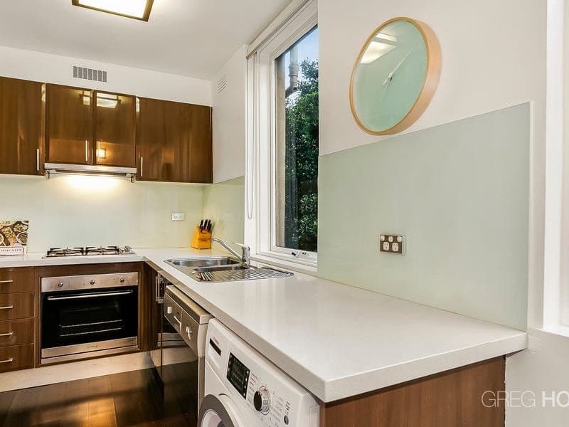 2/199 Montague St, South Melbourne, South Melbourne - Thumbnail 5