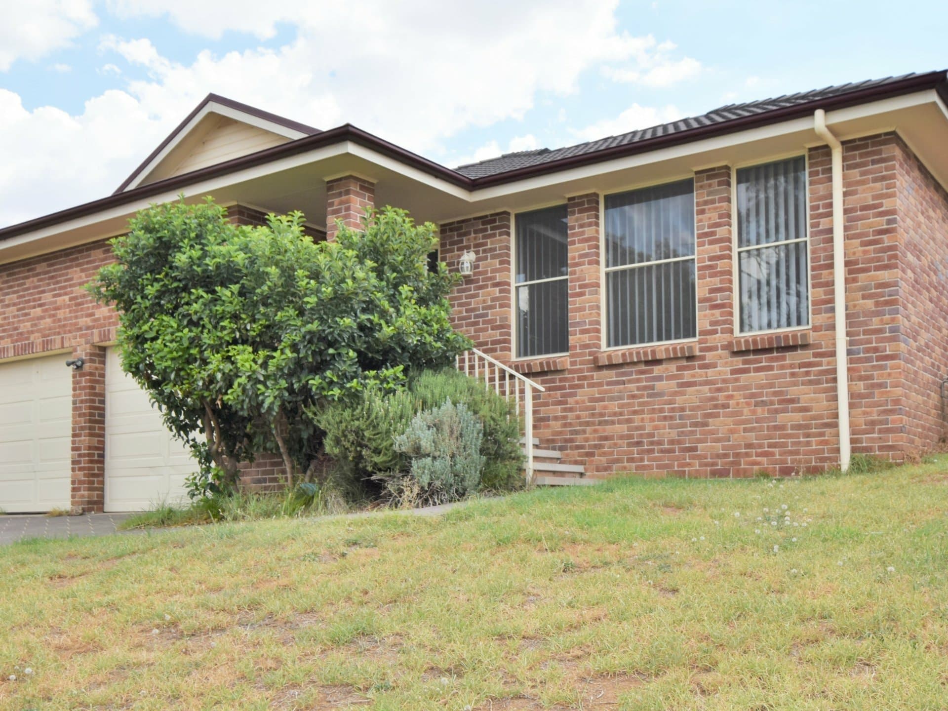 49 Petticoat Lane Young NSW, Young - Thumbnail 2