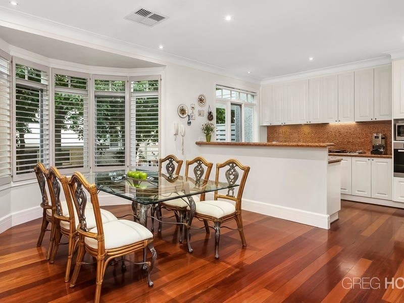 92 Esplanade West, Port Melbourne, Port Melbourne - Thumbnail 4
