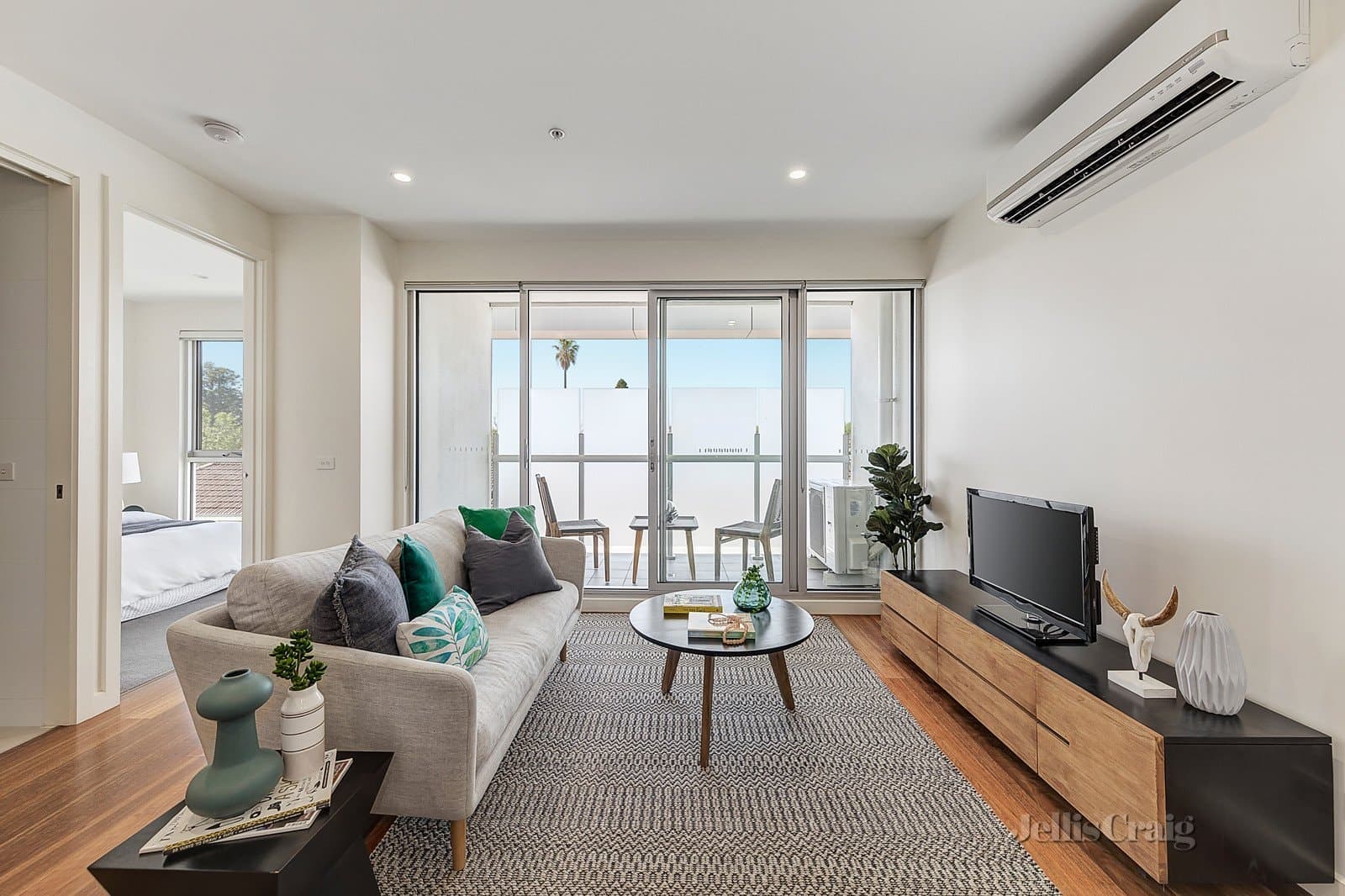 204/7 Brighton Road, St Kilda, St Kilda - Thumbnail 2