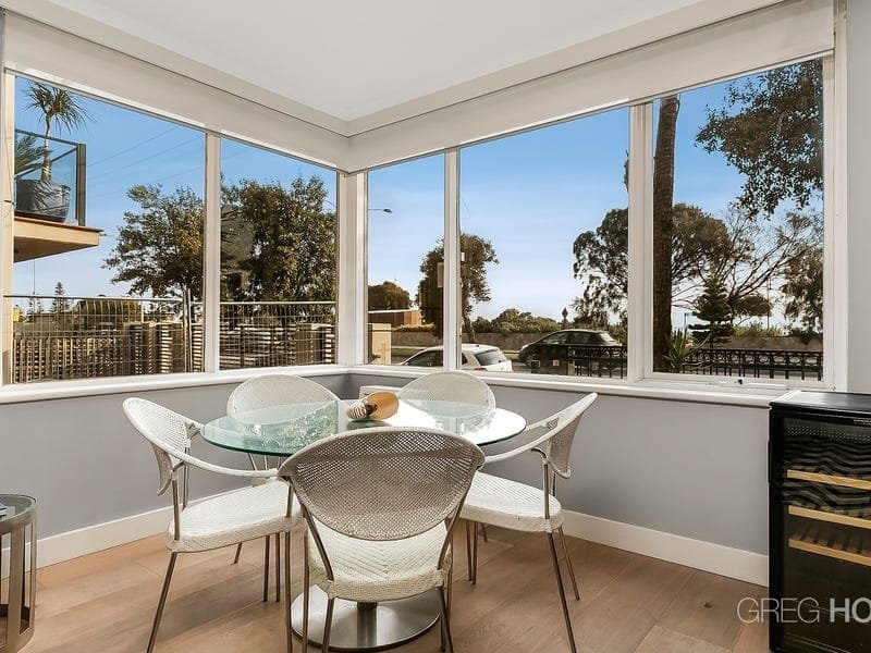 1/20 Marine Parade, St Kilda, St Kilda - Thumbnail 2