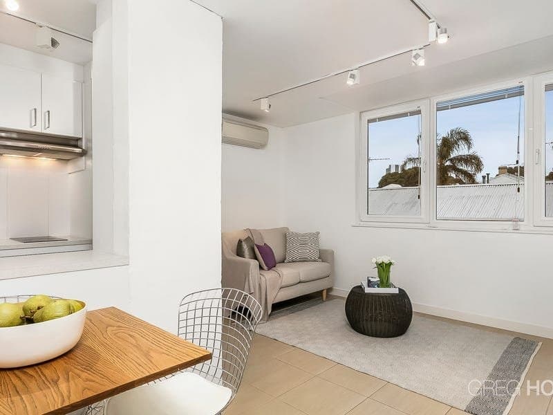 2/56 Smith Street, South Melbourne, South Melbourne - Thumbnail 3