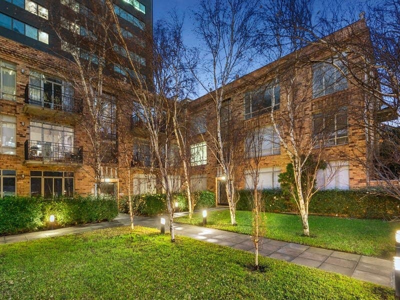 11/8 Louise Street, Melbourne, Melbourne - Thumbnail 2