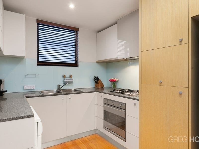 18/97 Cruikshank Street, Port Melbourne, Port Melbourne - Image 1