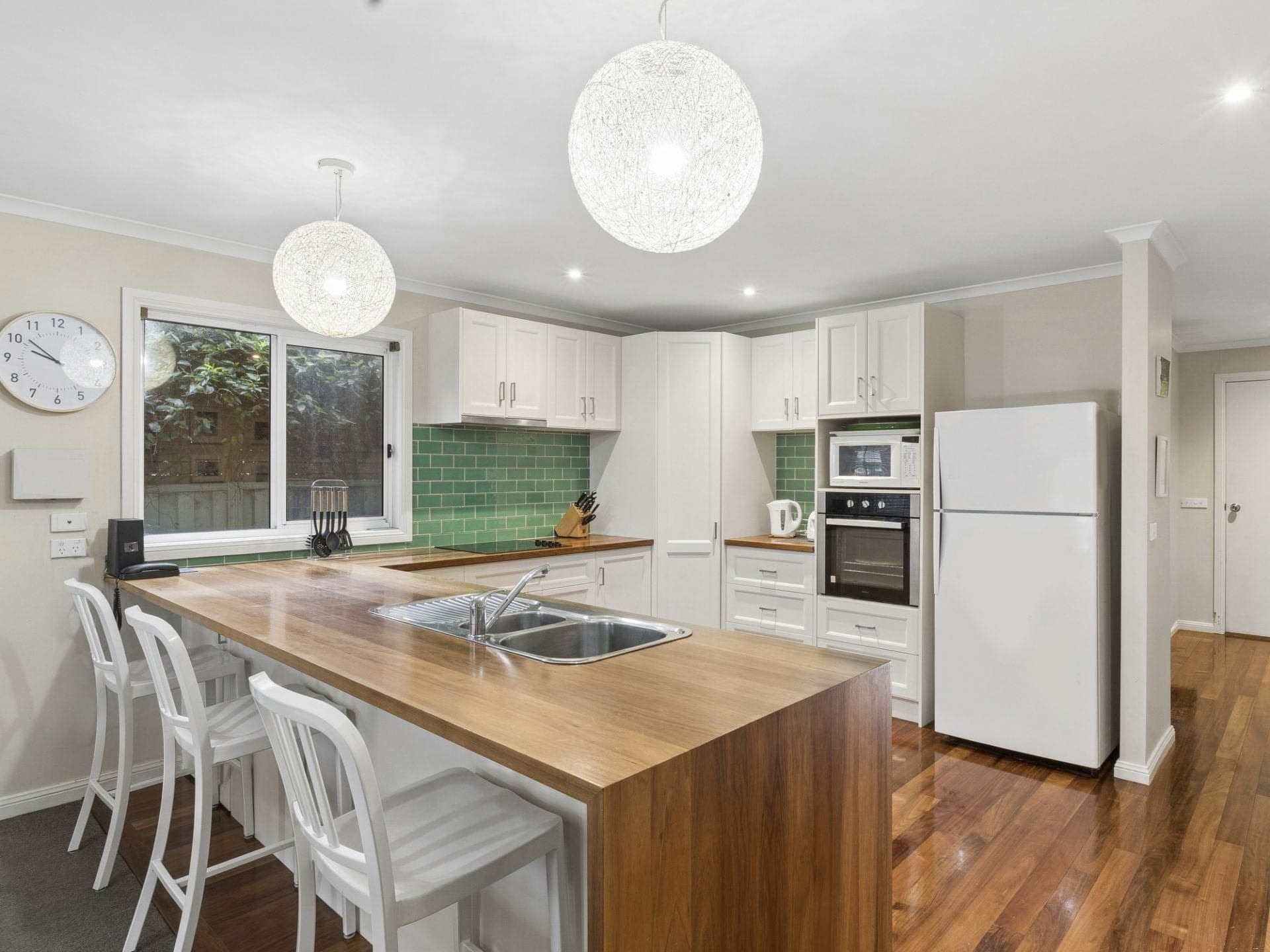 13 Park Avenue, APOLLO BAY, Apollo Bay - Thumbnail 7